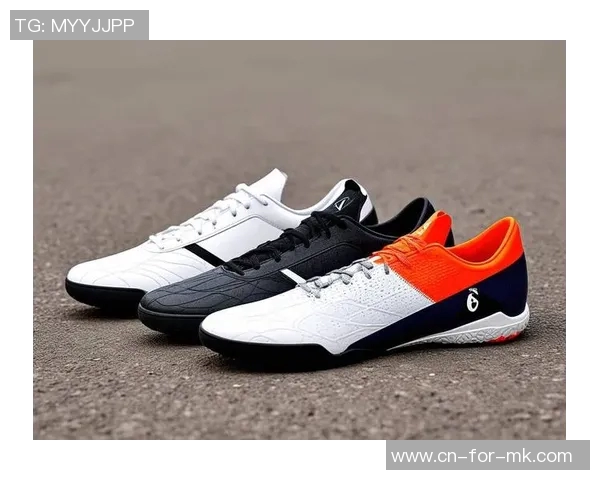 提升球场表现的秘密武器Nike足球手套让你在比赛中更自信