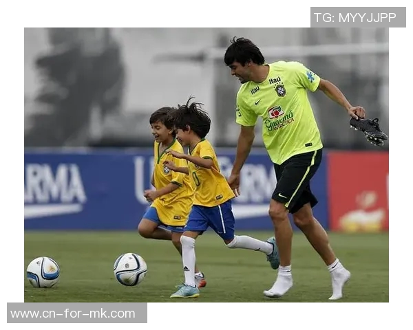 选择适合自己的足球球鞋需考虑的关键因素与技巧解析